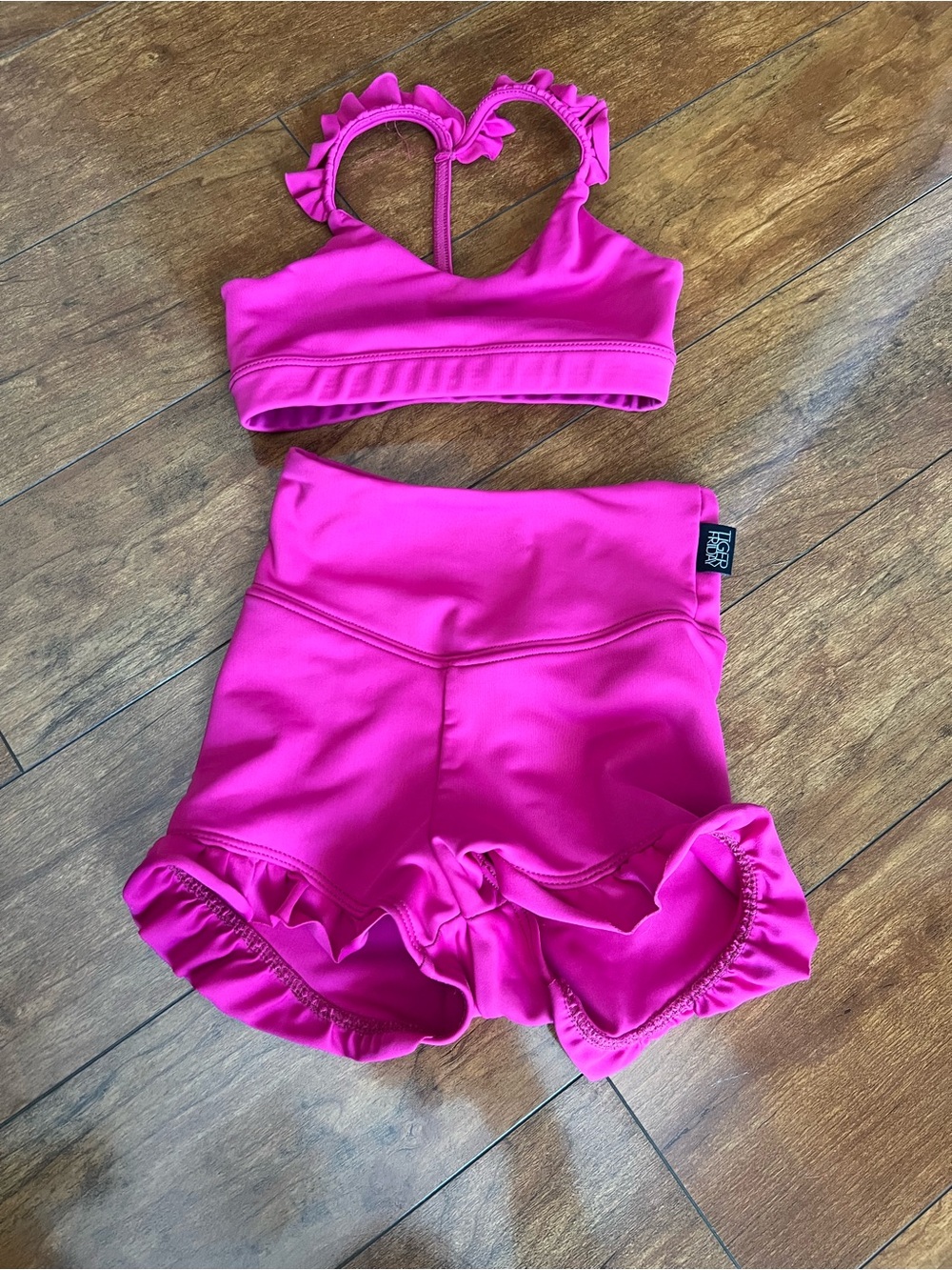 Tiger Friday 2 piece set - hot pink - child medium